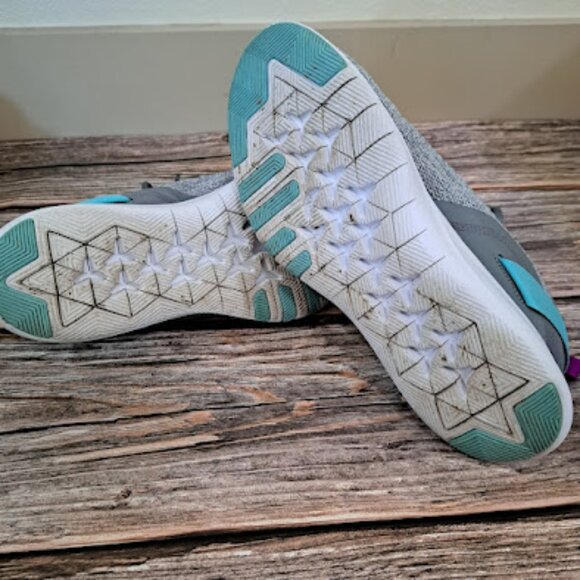 Nike Flex TR 9 Women's training shoes in pure platinum, cyan, and gray size 9 - Picture 6 of 7